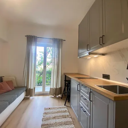 Josip 3* ماكارسكا